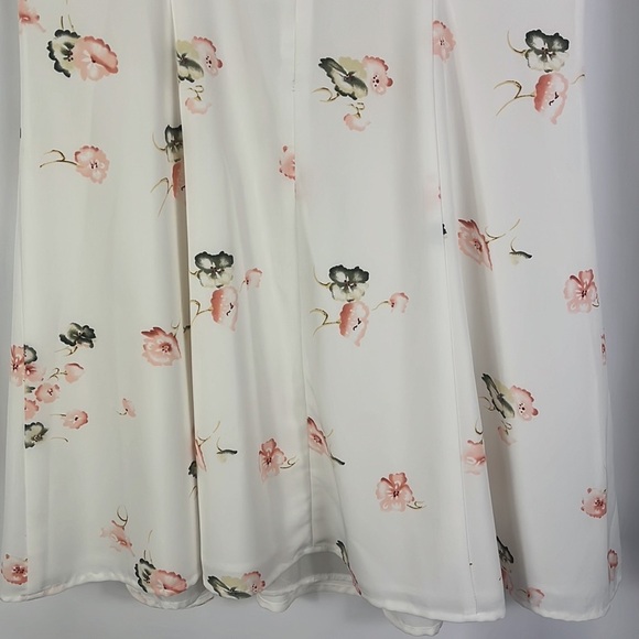 Newport News floral fit/flare flowy midi length dress Sz 8 - Picture 8 of 9